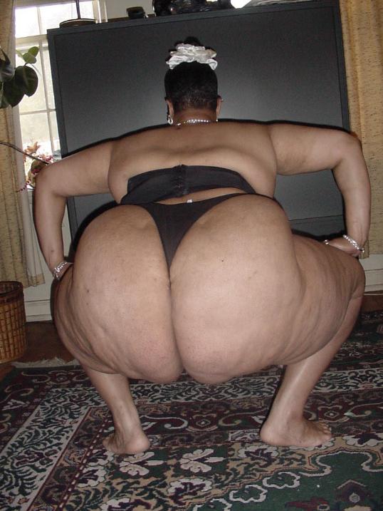 Big Ass Mature Black Mama - Very big black mama shows her fat ass